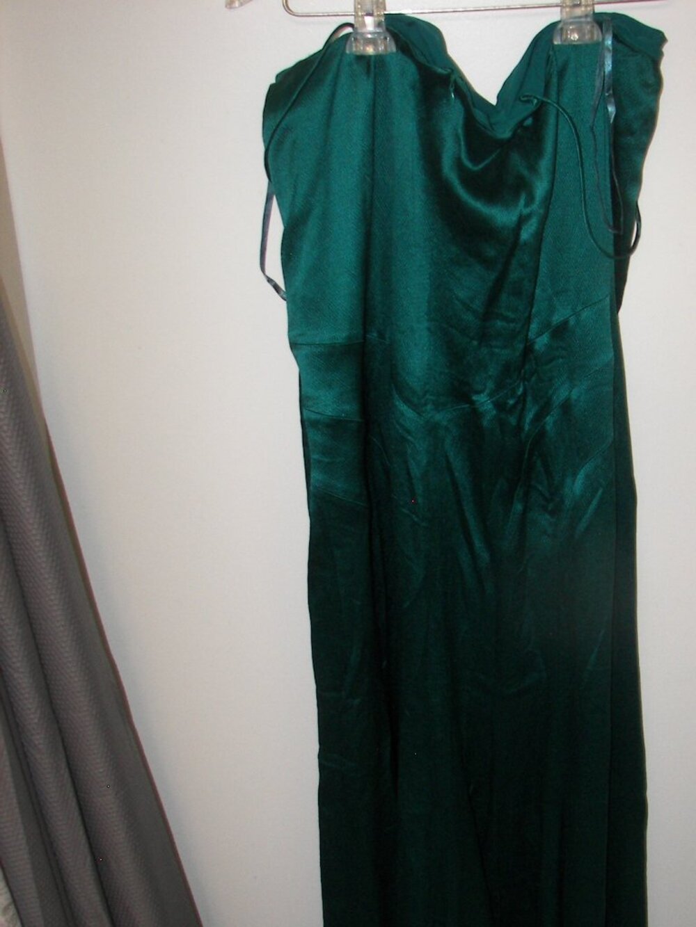 Ann Taylor green sleeveless floor length silk gown size 14